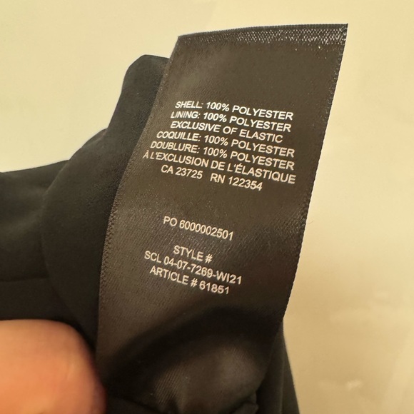 Aritzia black pleated twirl skirt midi size L - Picture 5 of 6